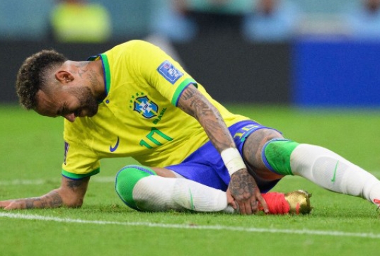 In the first round of the 2022 World Cup, Brazil leader Neymar left the field ahead of time due to injury! It is possible that the player will miss at least a few matches, but will this affect the game of Selecao?
